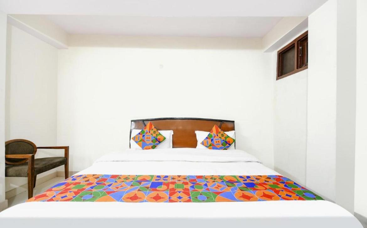 Hotel Gt International Tajganj Экстерьер фото